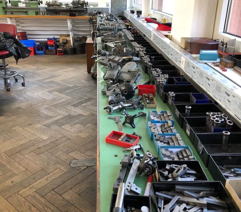 Grande vente d’outils et machines chez Jeanrenaud à la Chaux-de-Fonds